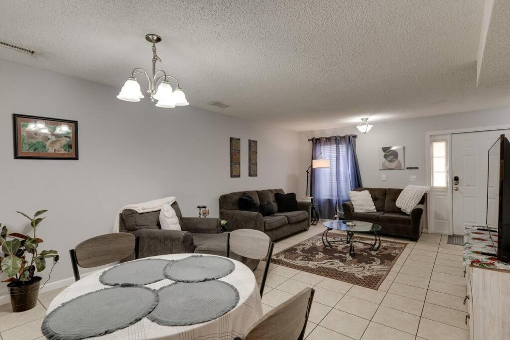 Lovely 2 Bdr Condo With Balcony 2M To Broadway 내슈빌 외부 사진