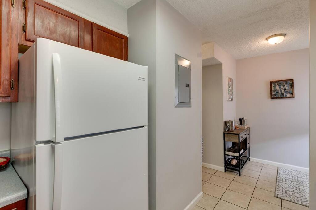 Lovely 2 Bdr Condo With Balcony 2M To Broadway 내슈빌 외부 사진